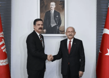 Kılıçdaroğlu, TBMM’de TİP Genel Başkanı Erkan Baş ile görüştü