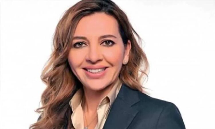 Gazeteci Aslı Öymen, milletvekili aday adaylığı başvurusu yaptı