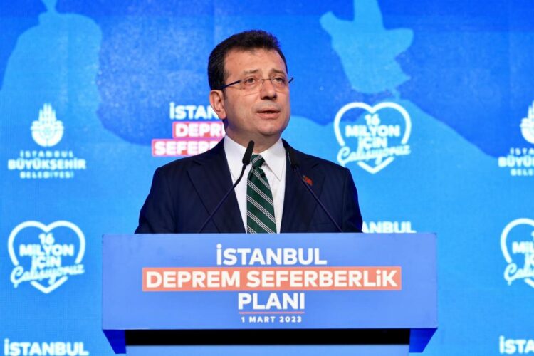 Ekrem İmamoğlu, İstanbul’da deprem seferberliğini başlattı
