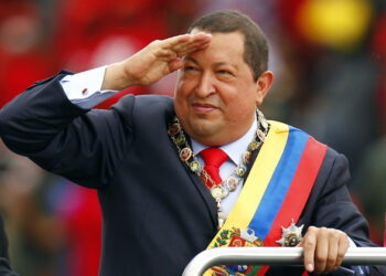 Dr. Jose Bracho: “Chavez, bizi aydınlatmaya devam eden ışığımız”