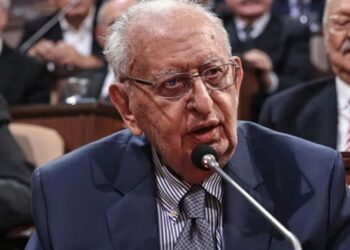 Hüsamettin Cindoruk hastaneye kaldırıldı!