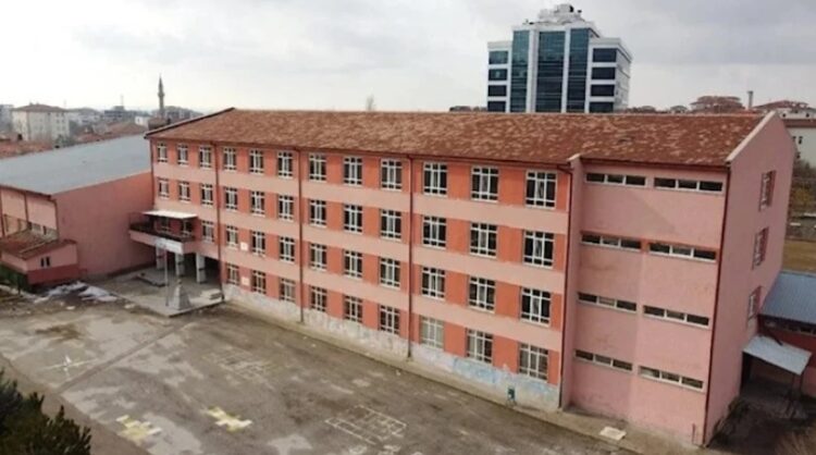 4159 okul deprem tehlikesi altında