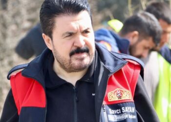 Savcı Sayan da vekillik için istifa etti