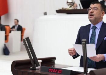 Ağbaba: ‘Deprem bir ayı geçti, hâlâ çadır yok’