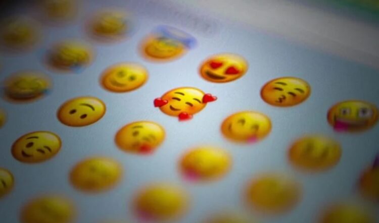 WhatsApp’a 21 yeni emoji geldi