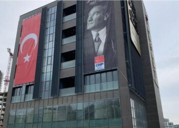 Kaftancıoğlu açıkladı: CHP İstanbul İl Başkanlığı’na silahlı saldırı!