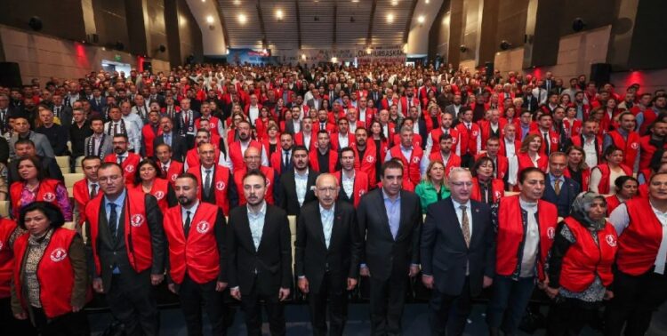 Kemal Kılıçdaroğlu, ‘Kılıçdaroğlu gönüllüleri’ ile buluştu