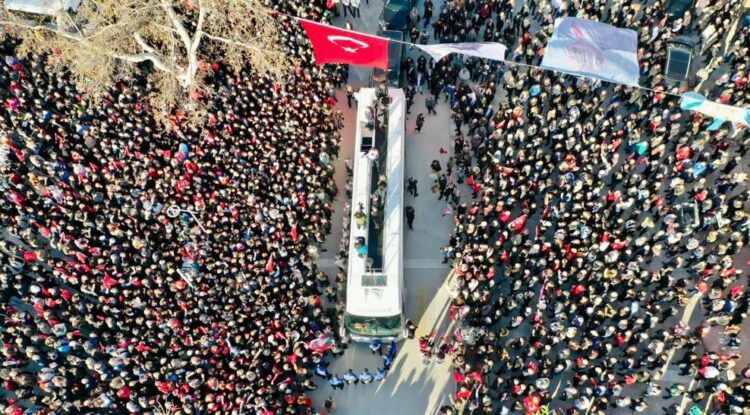 İmamoğlu gençleri ‘Türkiye gönüllüsü’ olmaya davet etti