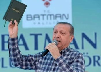 TRT’nin ‘Bayram namazı özel’ programı AKP’nin seçim propagandasına dönüştü