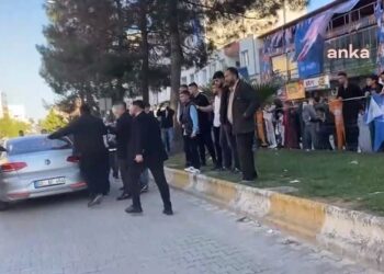 CHP konvoyuna tekmeli-küfürlü saldırı