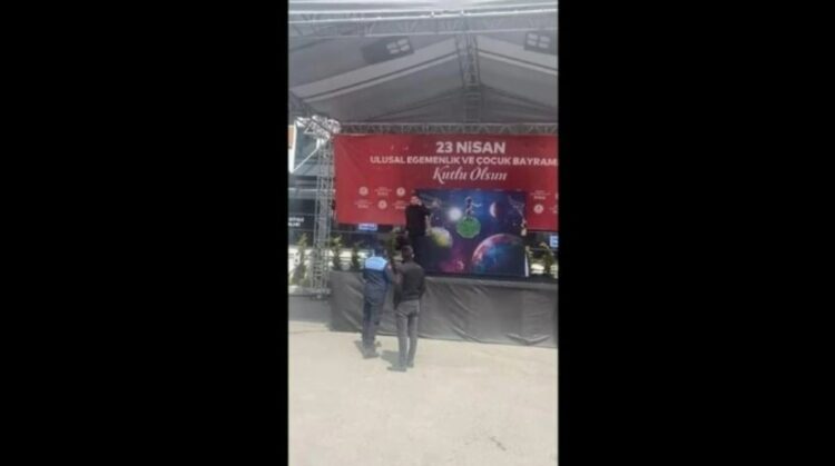 23 Nisan kutlamalarına bıçaklı saldırı