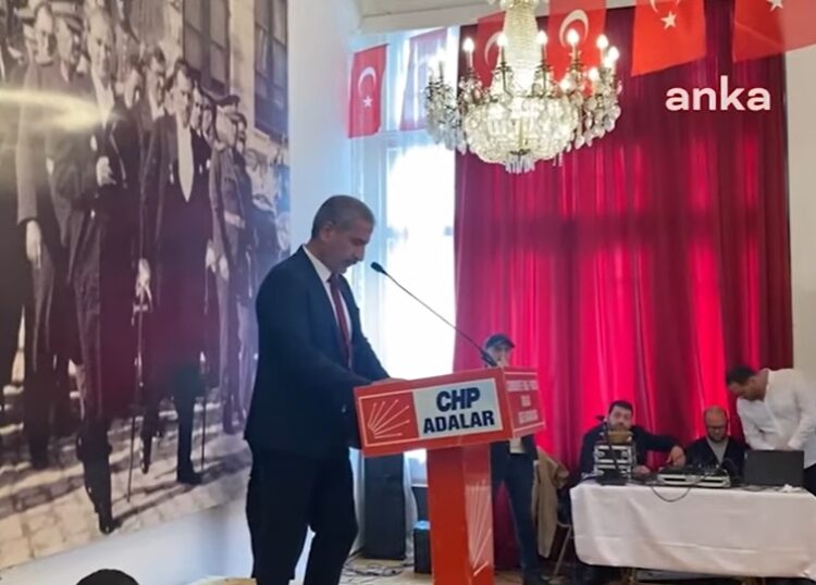 DSP’den istifa edip CHP’ye katıldı