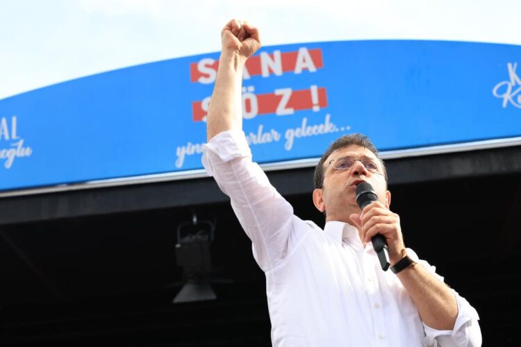 İmamoğlu: “14 Mayıs’ta Türkiye’nin kaderine hep birlikte el koyuyoruz”