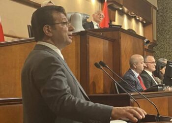 İmamoğlu’dan Bakan Murat Kurum’a: Elinizi tutan mı vardı?