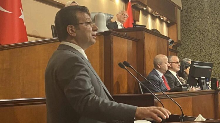 İmamoğlu’dan Bakan Murat Kurum’a: Elinizi tutan mı vardı?