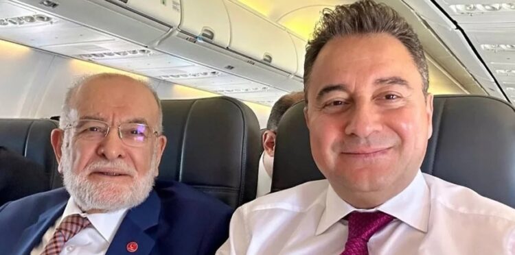 Miting yolunda paylaşım: Geliyoruz İzmir