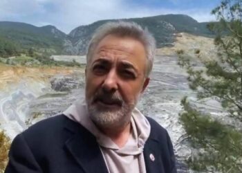 Mehmet Aslantuğ:” Vatan haini olmayı göze alıyoruz”