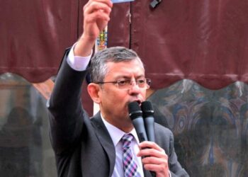 Özgür Özel, CHP’nin ‘Altın Kart’ projesini anlattı
