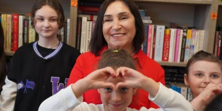 Selvi Kılıçdaroğlu: Çocuklar için mutlu bir geleceği el ele kuracağız