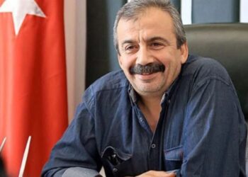 Sırrı Süreyya Önder’den milletvekili adaylığı kararı