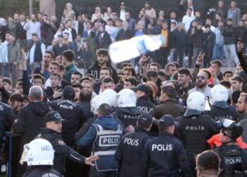 CHP’li Bakan Erzurumlu polisten gelen mesajı paylaştı