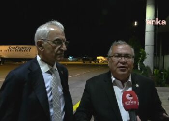 Yurt dışında kullanılan oyları taşıyan ilk uçak Ankara’ya geldi…