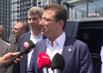 İmamoğlu’ndan il başkanlığına ziyaret: ‘Hassas olmak zorundayız’