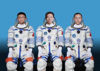 Çin’in Shenzhou-16 uzay görevini yürütecek taykonotlar açıklandı