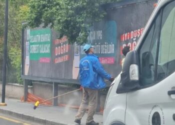 AKP’li belediyeden provokatif afiş