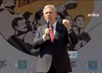 Yavaş: ‘Bir lokma bir hırka’ diye geldiniz, gençlerin hayallerini yok ettiniz