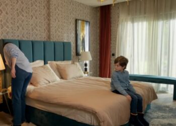 ‘Aile’ dizisindeki ‘ampul’ sahnesi sosyal medyada gündem oldu