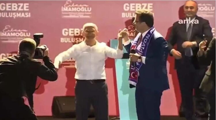 İmamoğlu Kılıçdaroğlu’na benzeyen seçmeni sahneye çıkarttı