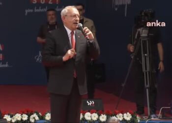 Kılıçdaroğlu: Depremzedelerin evlerini ve iş yerlerini 5 kuruş almadan yapacağım