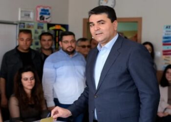 Gültekin Uysal: Parti devleti ile rekabet ediyoruz