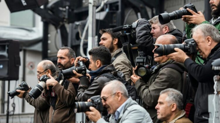 Gazetecilerden tüm partilere ‘medya reformu’ çağrısı