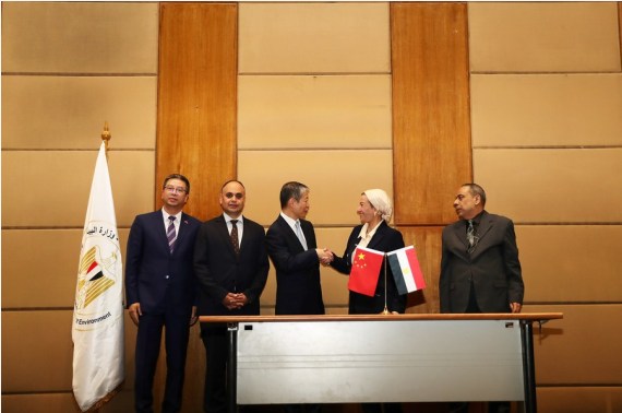 Çin iklim değişikliğiyle mücadeleye destek için Mısır’a enerji tasarruflu ekipman gönderdi