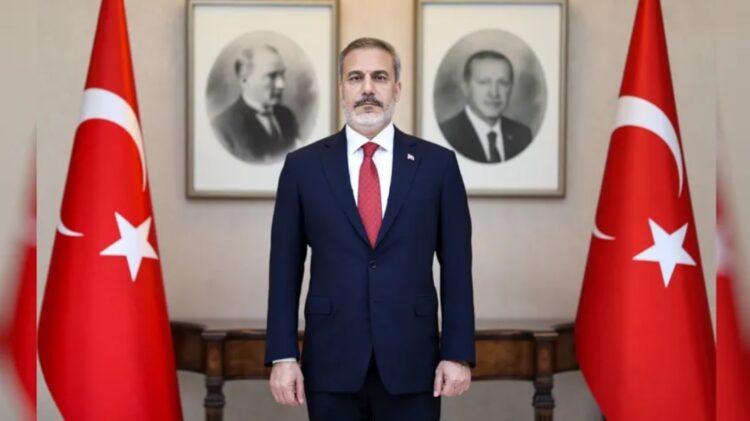 Hakan Fidan’dan yeni makamında ilk fotoğraf