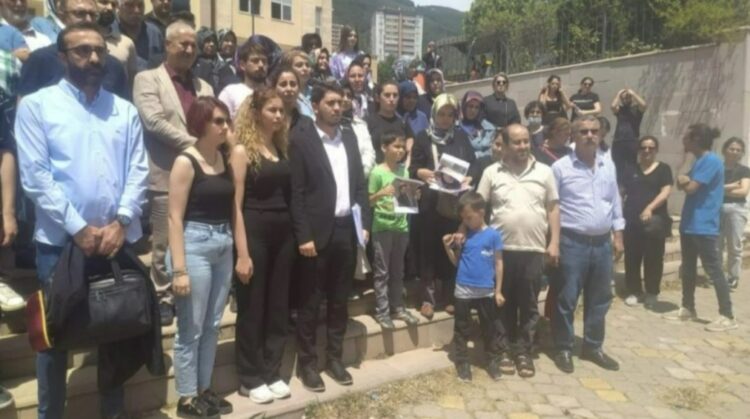 Ebrar Sitesi ailelerinden suç duyurusu: ‘Hesap soracağız’