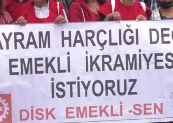 Emeklilerden ‘ikramiye ve maaş iyileştirmesi’ eylemi