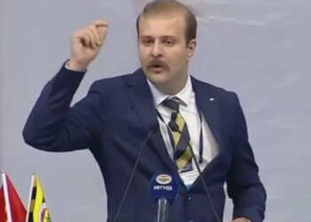 21 yaşındaki kongre üyesi sosyal medyada gündem oldu