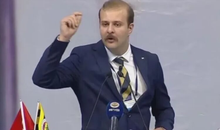 21 yaşındaki kongre üyesi sosyal medyada gündem oldu