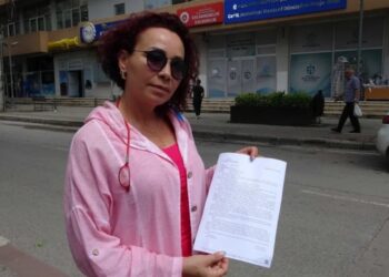 Göğüsleri alındıktan sonra kanser olmadığını öğrendi