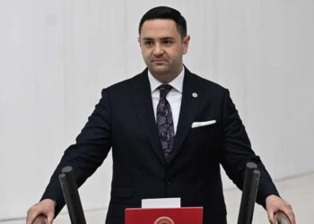 CHP’li Akdoğan: ‘Vizesiz Avrupa’ dediniz, şimdi hepten vizesiziz