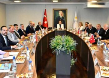 İYİ Parti lideri Akşener, yeni ekibiyle bir araya geldi