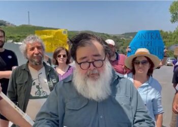 Uskumruköylüler, beton santralini protesto için 3. kez bir araya geldi