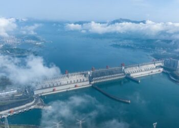 Çin’in Üç Boğaz Barajı üzerinden yapılan yük taşımacılığı 2023’ün ilk yarısında rekor seviyeye ulaştı