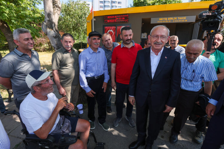 Kılıçdaroğlu’ndan taksicilere ziyaret