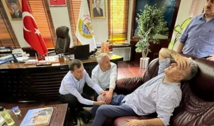 Sapanca Belediye Başkanı’nın makam odasında silahlı saldırı