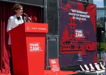 CHP İstanbul İl Başkanlığı, zamlara karşı gezici sergi hazırladı