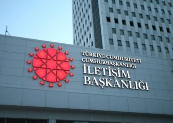 Üniversite öğrencileri harç ücreti ödemeyecek